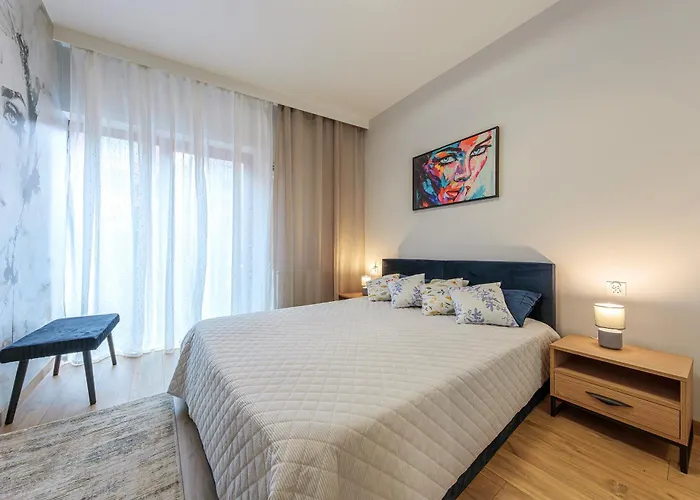 River Side Old Town By Comfort Apartament *